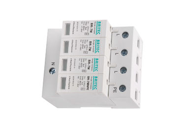 275V AC مقاومة الحريق 7kA Lightning Surge Protector
